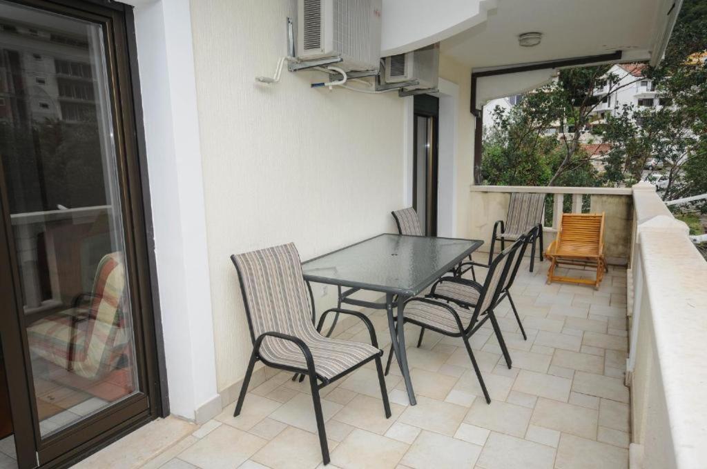 Apartment Jana Petrovac na moru Exterior foto