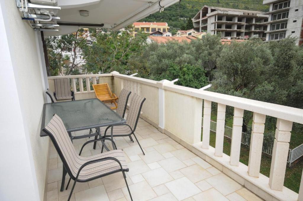 Apartment Jana Petrovac na moru Exterior foto